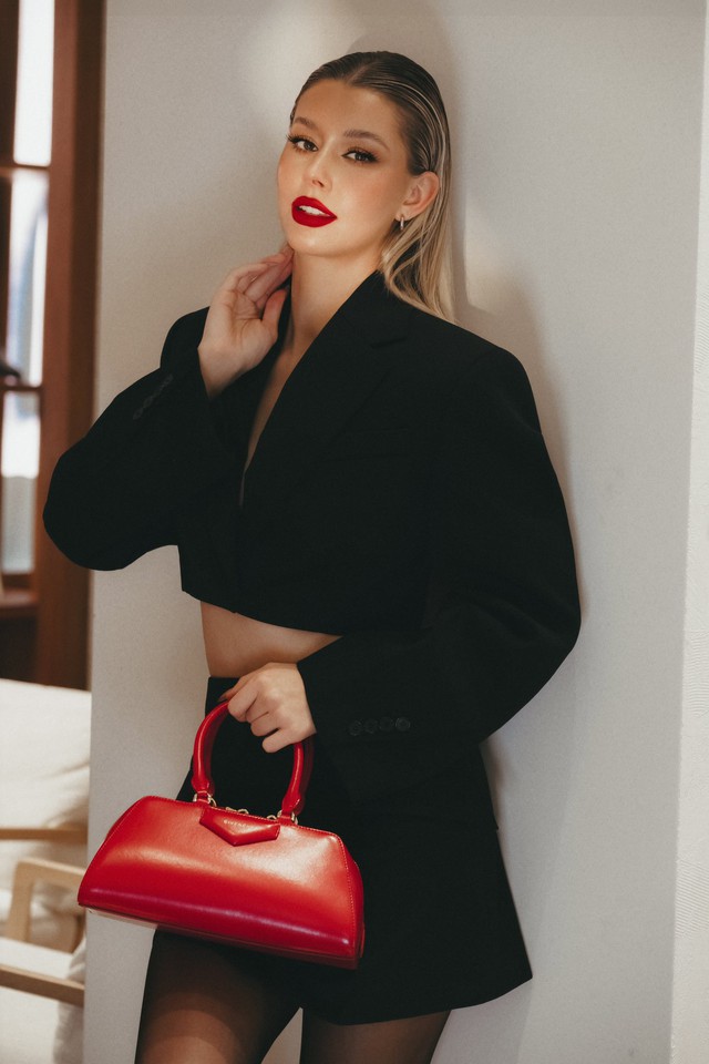 Sức hút khó cưỡng của son môi đỏ đầy quyến rũ- Ảnh 6.