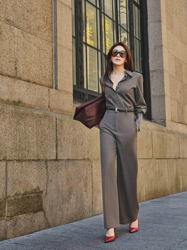 Thanh lịch nơi công sở mùa hè: Mát mẻ nhưng vẫn chuẩn gu- Ảnh 7. Thanh lịch nơi công sở mùa hè: Mát mẻ nhưng vẫn chuẩn gu- Ảnh 7.