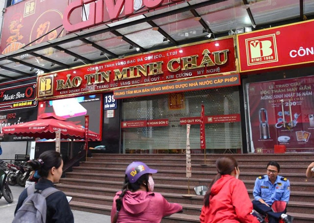 3 cửa h&agrave;ng của Bảo T&iacute;n Minh Ch&acirc;u ở H&agrave; Nội đồng loạt đ&oacute;ng cửa- Ảnh 1.