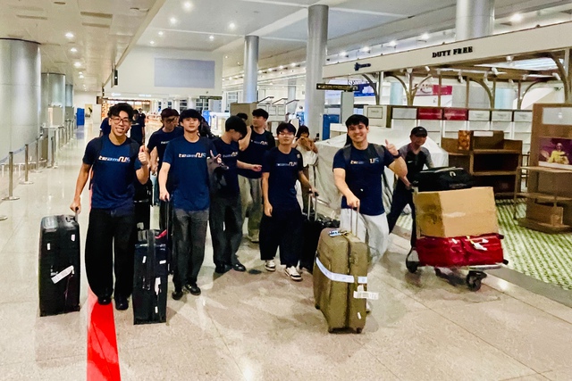 Đội ĐH Quốc gia Singapore h&agrave;o hứng lần đầu đến Việt Nam, đặt mục ti&ecirc;u đặc biệt- Ảnh 3.