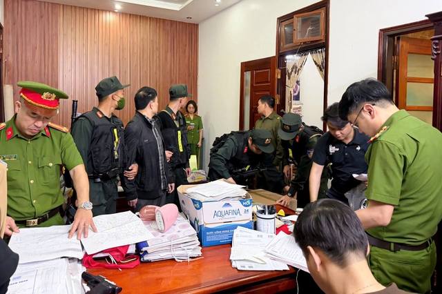 C&ocirc;ng an Ph&uacute; Thọ bắt giữ 10 đối tượng Trong chuy&ecirc;n &aacute;n ph&aacute; &aacute;n lớn 2026 - Ảnh 1.