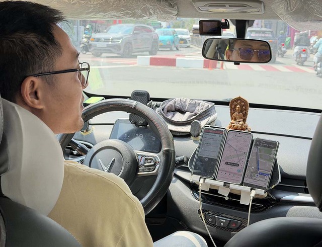 Tài xế xe xăng gặp áp lực- Ảnh 2. Tài xế xe xăng gặp áp lực- Ảnh 2.