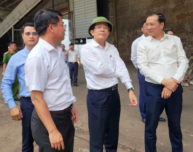 Đà Nẵng:Khơi thông 'điểm nghẽn' rác thải, thúc tiến độ tái vận hành nhà máy xử lý - Ảnh 4. Đà Nẵng:Khơi thông 'điểm nghẽn' rác thải, thúc tiến độ tái vận hành nhà máy xử lý - Ảnh 4.