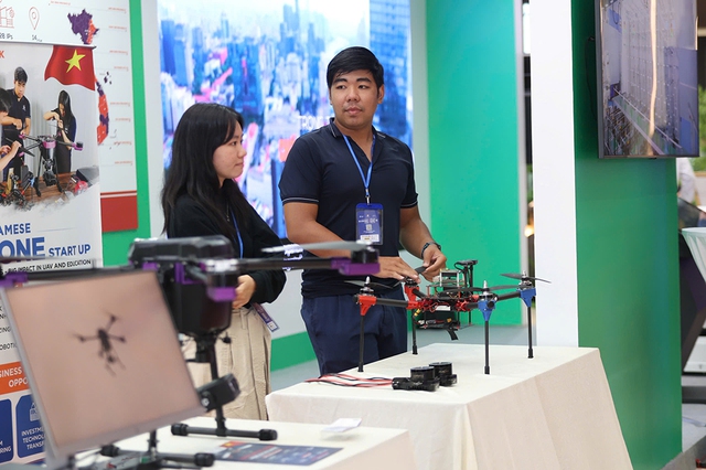 Quyết liệt tăng trưởng kinh tế cao v&agrave; thực chất- Ảnh 2.