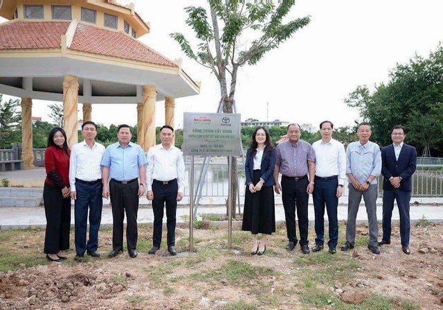 Toyota cam kết v&igrave; một Việt Nam xanh hơn, sạch hơn v&agrave; hạnh ph&uacute;c hơn- Ảnh 3.