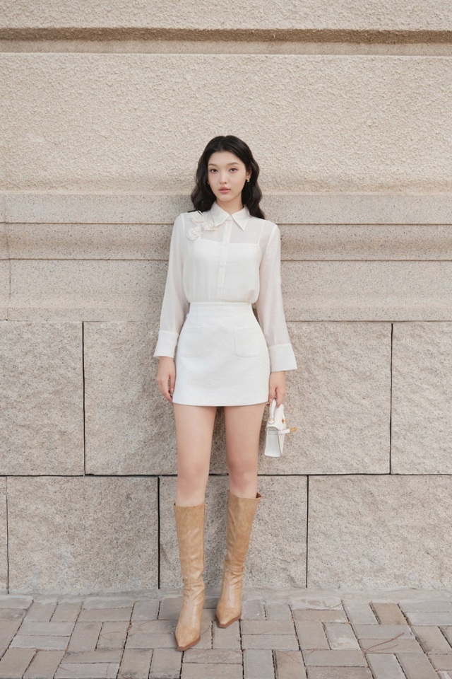 Mặc đơn sắc chuẩn 'gu' để đẹp bất chấp thời gian- Ảnh 6. Mặc đơn sắc chuẩn 'gu' để đẹp bất chấp thời gian- Ảnh 6.