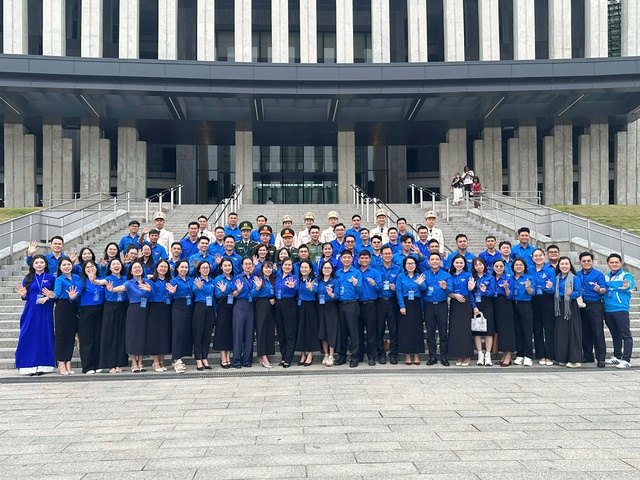 Ấn tượng khó phai của 100 cán bộ Đoàn tiêu biểu cả nước- Ảnh 4. Ấn tượng khó phai của 100 cán bộ Đoàn tiêu biểu cả nước- Ảnh 4.