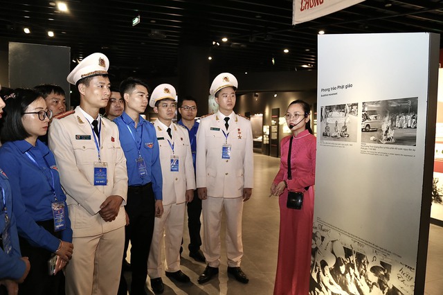 Ấn tượng khó phai của 100 cán bộ Đoàn tiêu biểu cả nước- Ảnh 3. Ấn tượng khó phai của 100 cán bộ Đoàn tiêu biểu cả nước- Ảnh 3.