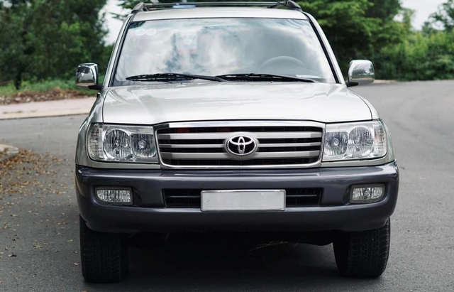 &lsquo;Huyền thoại&rsquo; Toyota Land Cruiser lăn b&aacute;nh hơn 20 năm, b&aacute;n lại chưa tới 400 triệu đồng - Ảnh 3.
