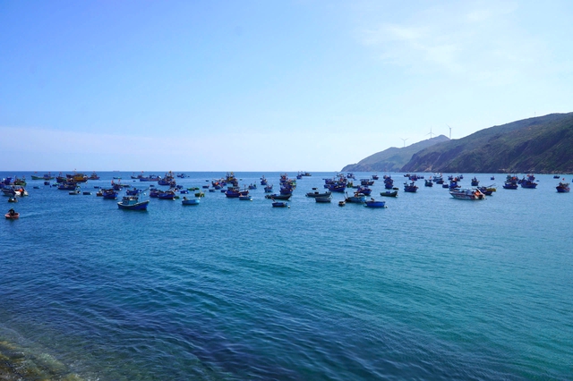 Mũi Vi Rồng: Từ truyền thuyết Cao Biền ph&aacute; long mạch đến điểm check-in m&ecirc; hoặc- Ảnh 5.