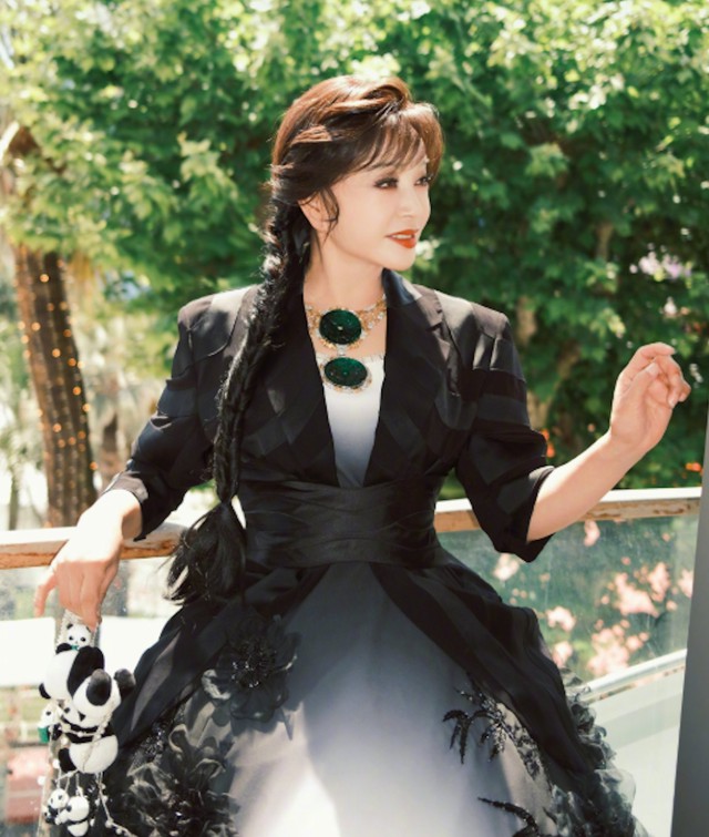 Lý do Lưu Hiểu Khánh không chia thừa kế cho người thân - Ảnh 3.