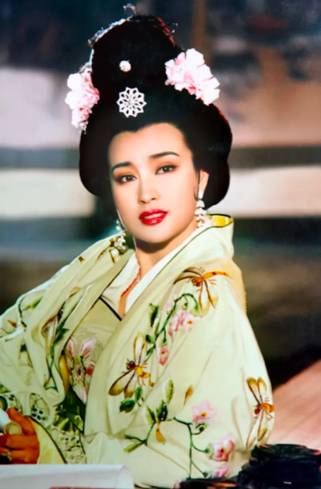 Lý do Lưu Hiểu Khánh không chia thừa kế cho người thân - Ảnh 4.