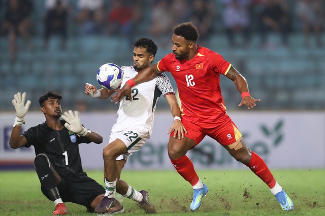 Vì sao thắng đậm Bangladesh, đội tuyển Việt Nam vẫn chưa thăng hạng FIFA: Đành chờ đánh bại Malaysia- Ảnh 1. Vì sao thắng đậm Bangladesh, đội tuyển Việt Nam vẫn chưa thăng hạng FIFA: Đành chờ đánh bại Malaysia- Ảnh 1.