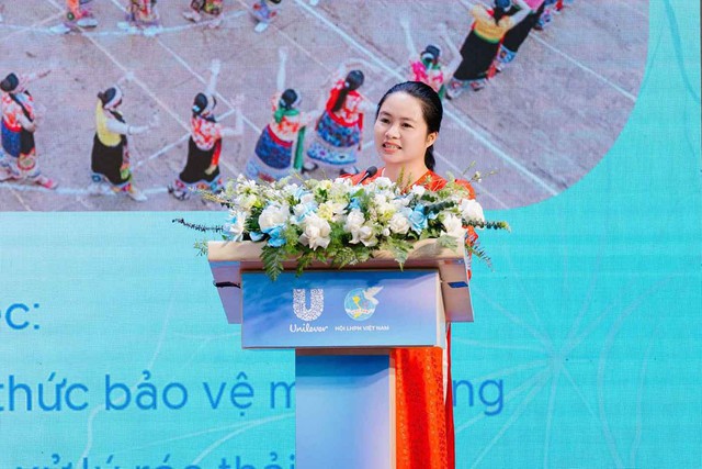 Chuyện phụ nữ biến &lsquo;r&aacute;c&rsquo; th&agrave;nh sinh kế - Ảnh 1.