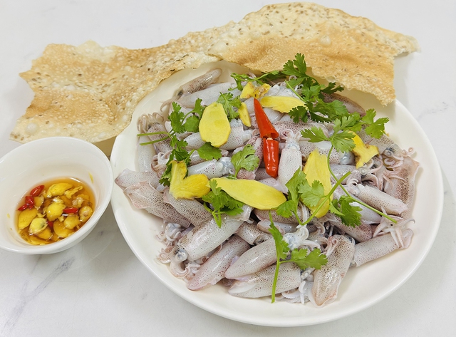 Mực bọt ngọt tới&hellip; xương - Ảnh 1.