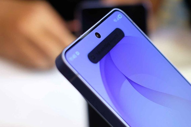 Người d&ugrave;ng cảm thấy an t&acirc;m, tự tin hơn khi d&ugrave;ng Galaxy S26 Ultra nhờ Privacy Display - Ảnh 2.