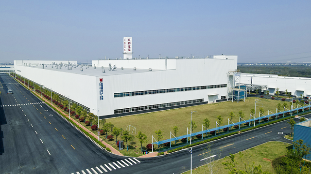 DOTHANH AUTO ra mắt xe tải mới, khởi đầu kỷ nguyên mới- Ảnh 3. DOTHANH AUTO ra mắt xe tải mới, khởi đầu kỷ nguyên mới- Ảnh 3.