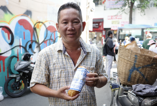 Tiệm b&aacute;nh m&igrave; n&agrave;o b&aacute;n chạy nhất tại Lễ hội B&aacute;nh m&igrave; Việt Nam?- Ảnh 3.