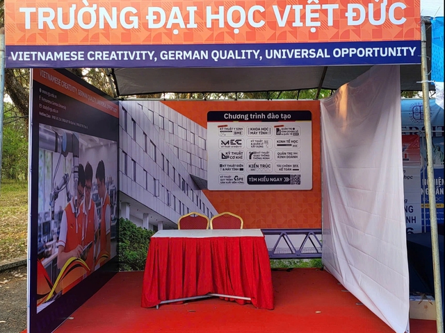 Chọn nghề - chọn Trường: Ng&agrave;y hội tư vấn m&ugrave;a thi tại Trường ĐH Đ&agrave; Lạt 2026 - Ảnh 8.