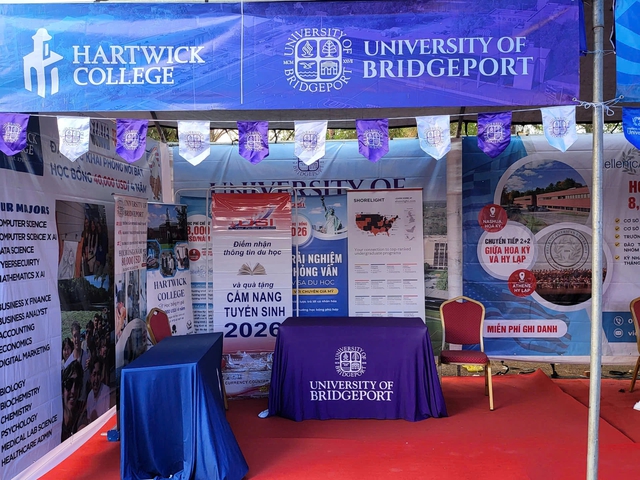 Chọn nghề - chọn Trường: Ng&agrave;y hội tư vấn m&ugrave;a thi tại Trường ĐH Đ&agrave; Lạt 2026 - Ảnh 13.