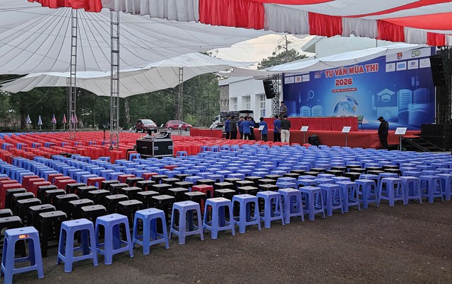 Chọn nghề - chọn Trường: Ng&agrave;y hội tư vấn m&ugrave;a thi tại Trường ĐH Đ&agrave; Lạt 2026 - Ảnh 4.