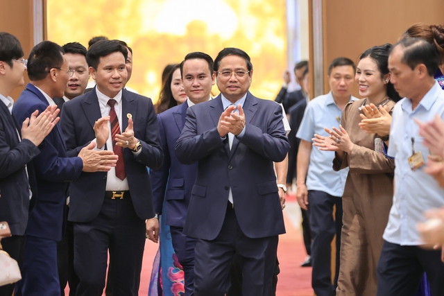 Thủ tướng họp tri ân doanh nghiệp, thúc đẩy tăng trưởng 2 con số- Ảnh 1. Thủ tướng họp tri ân doanh nghiệp, thúc đẩy tăng trưởng 2 con số- Ảnh 1.