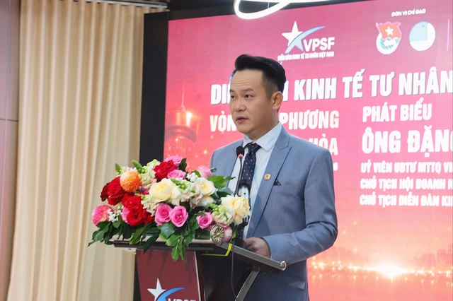 Khánh Hòa mở màn Diễn đàn kinh tế tư nhân Việt Nam 2026- Ảnh 2. Khánh Hòa mở màn Diễn đàn kinh tế tư nhân Việt Nam 2026- Ảnh 2.