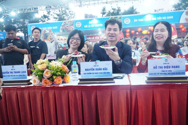 M&oacute;n ăn g&acirc;y ấn tượng với NSND Xu&acirc;n Bắc tại Ng&agrave;y hội Văn h&oacute;a ẩm thực Gia Lai- Ảnh 1.