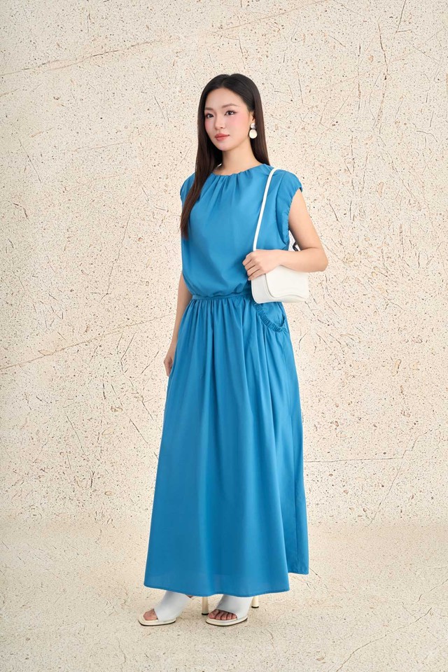 'Giải nhiệt' mùa hè cùng trang phục xanh nước biển- Ảnh 4.