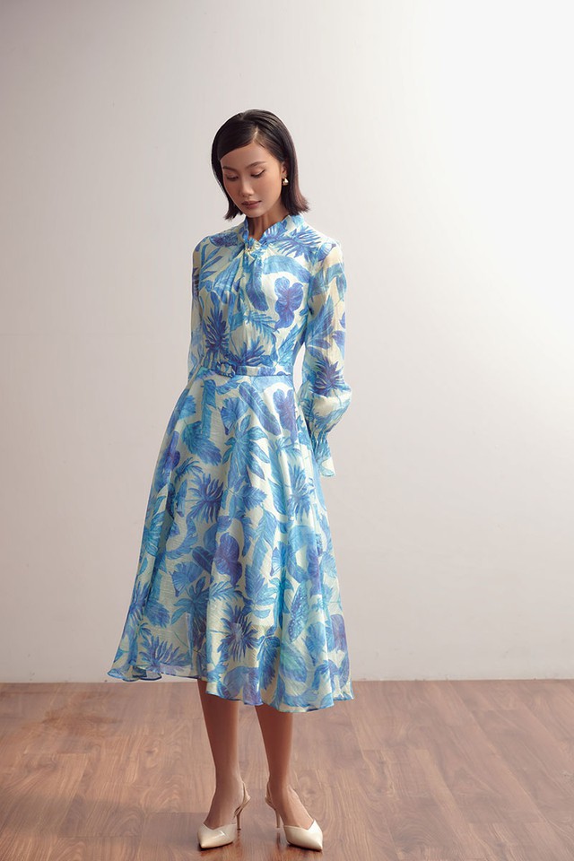 'Giải nhiệt' mùa hè cùng trang phục xanh nước biển- Ảnh 7.