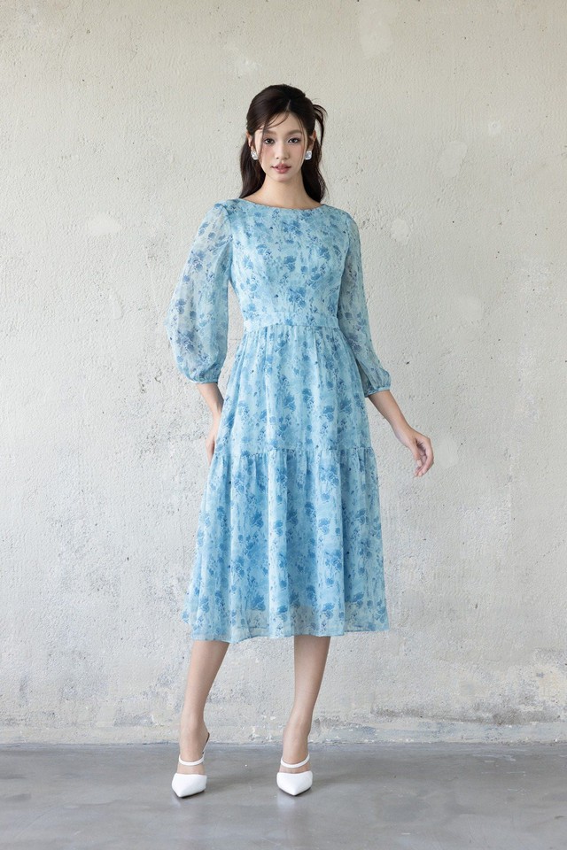 'Giải nhiệt' mùa hè cùng trang phục xanh nước biển- Ảnh 8.