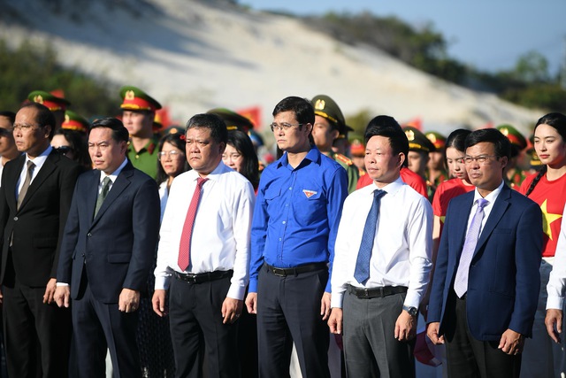 Lễ tưởng niệm Gạc Ma và lễ thượng cờ tại Khánh Hòa năm 2026 - Ảnh 3. Lễ tưởng niệm Gạc Ma và lễ thượng cờ tại Khánh Hòa năm 2026 - Ảnh 3.