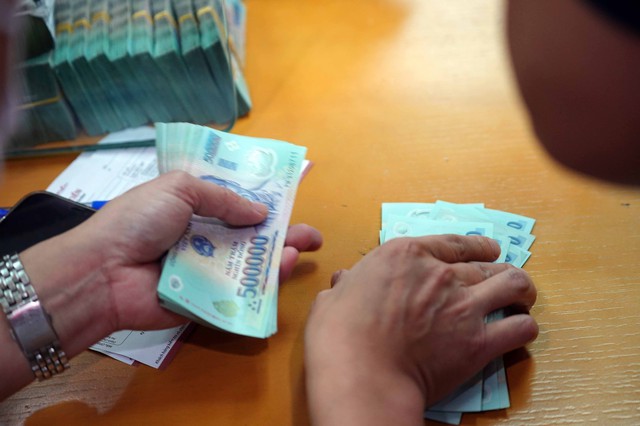 Giảm trừ chi phí y tế không quá 23 triệu khi tính thuế thu nhập cá nhân- Ảnh 1. Giảm trừ chi phí y tế không quá 23 triệu khi tính thuế thu nhập cá nhân- Ảnh 1.