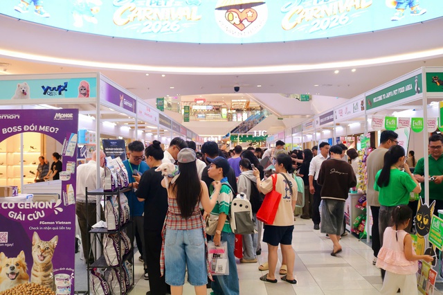 Cuối tuần, th&uacute; cưng được 'l&ecirc;n đồ lộng lẫy' đi &lsquo;trẩy hội&rsquo;- Ảnh 1.