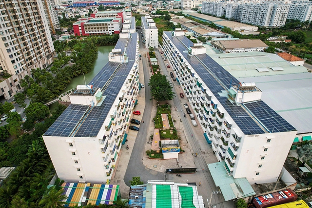 Tăng tốc điện mặt trời m&aacute;i nh&agrave;- Ảnh 1.