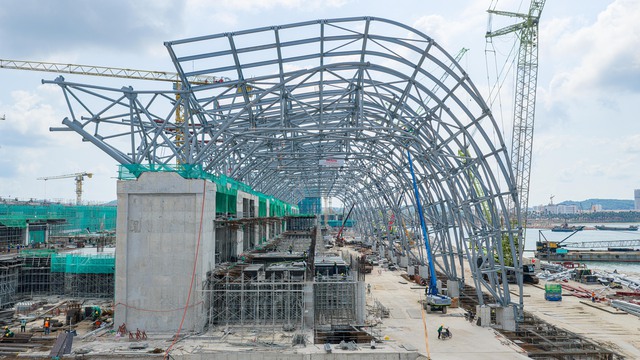 Loạt dự &aacute;n trọng điểm lo đội vốn hơn 42.000 tỉ v&igrave; gi&aacute; xăng dầu- Ảnh 1.