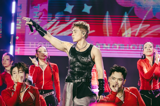 Jun Phạm ra mắt MV mới, kêu gọi quyên góp từ thiện gần 1 tỉ đồng- Ảnh 2. Jun Phạm ra mắt MV mới, kêu gọi quyên góp từ thiện gần 1 tỉ đồng- Ảnh 2.