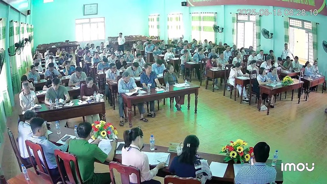 Hủy kết quả đấu gi&aacute; 28 l&ocirc; đất Quảng Ng&atilde;i do bỏ cọc v&agrave; gi&aacute; cao bất thường - Ảnh 2.