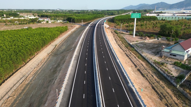 Vì sao cao tốc Biên Hòa - Vũng Tàu chưa kịp khai thác tạm trong tháng 3.2026?- Ảnh 1. Vì sao cao tốc Biên Hòa - Vũng Tàu chưa kịp khai thác tạm trong tháng 3.2026?- Ảnh 1.
