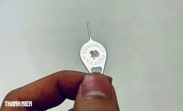 Que chọc SIM sắp thành 'hàng hiếm' và lý do không nên vứt bỏ - Ảnh 1.