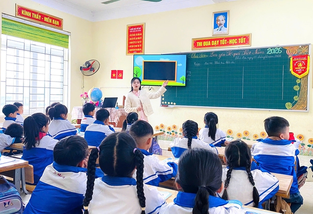 Từ giảng đường đến nghị trường- Ảnh 1.