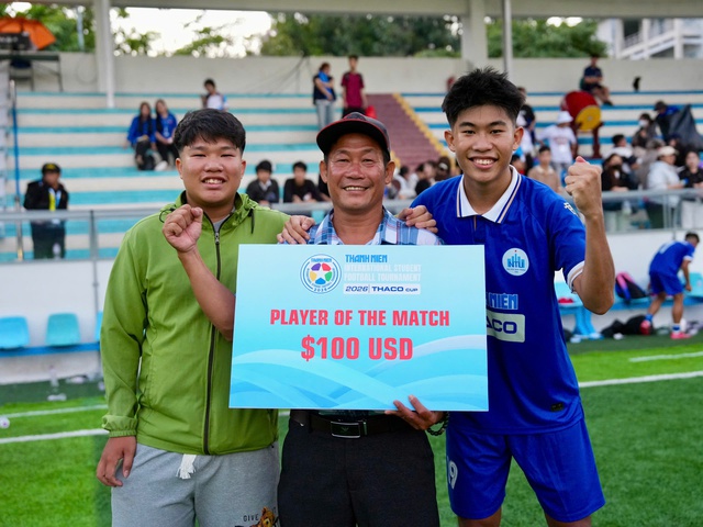 Đằng sau 2 khoảnh khắc ng&ocirc;i sao của Phước 'Neymar' ở giải TNSV quốc tế THACO cup 2026- Ảnh 2.