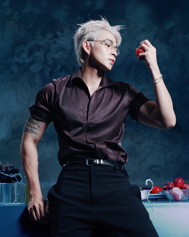 Jun Phạm ra mắt MV mới, kêu gọi quyên góp từ thiện gần 1 tỉ đồng- Ảnh 3. Jun Phạm ra mắt MV mới, kêu gọi quyên góp từ thiện gần 1 tỉ đồng- Ảnh 3.