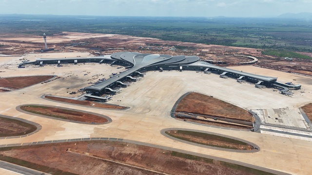 Sân bay Long Thành khai thác thương mại vào cuối năm 2026- Ảnh 5.