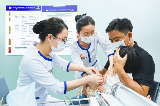 Bệnh tay ch&acirc;n miệng diễn tiến nhanh, b&aacute;c sĩ khuyến c&aacute;o nguy&ecirc;n tắc ph&ograve;ng bệnh &lsquo;3 sạch&rsquo; - Ảnh 1.