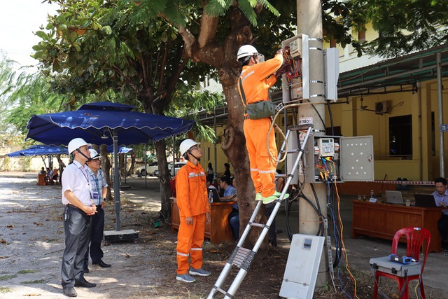 Điện lực Quảng Trị: Ch&uacute; trọng đ&agrave;o tạo, ph&aacute;t triển nh&acirc;n lực trong giai đoạn mới - Ảnh 1.