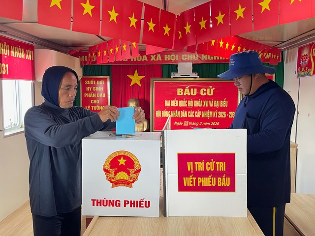 Bầu cử Quốc hội: Ho&agrave;n th&agrave;nh bầu cử sớm nơi c&aacute;ch đất liền 580 km - Ảnh 12.