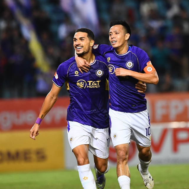  Ông Kim chọn Hoàng Đức, Hoàng Hên hay Quang Hải tái đấu Malaysia?
- Ảnh 2.