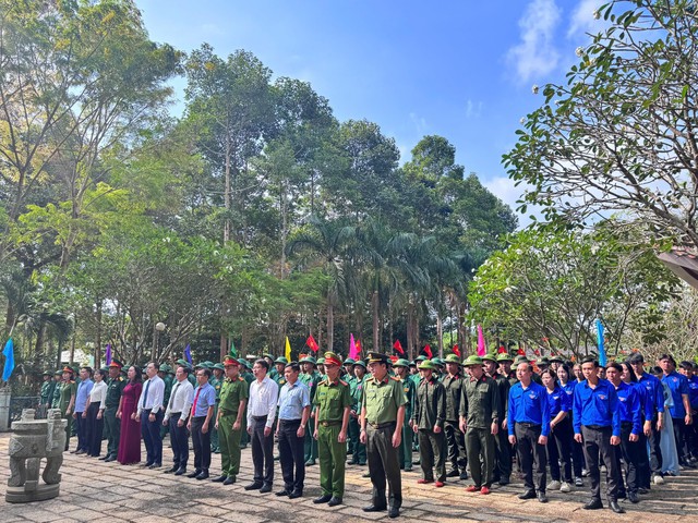 Độc lạ Đồng Nai: Nhiều năm liền đều có anh em song sinh tình nguyện nhập ngũ - Ảnh 1.