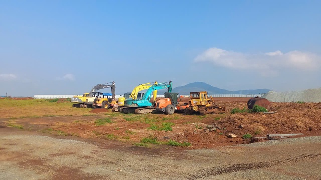 Sân bay Liên Khương vắng lặng trước giờ đóng cửa để 'đại tu'- Ảnh 8. Sân bay Liên Khương vắng lặng trước giờ đóng cửa để 'đại tu'- Ảnh 8.